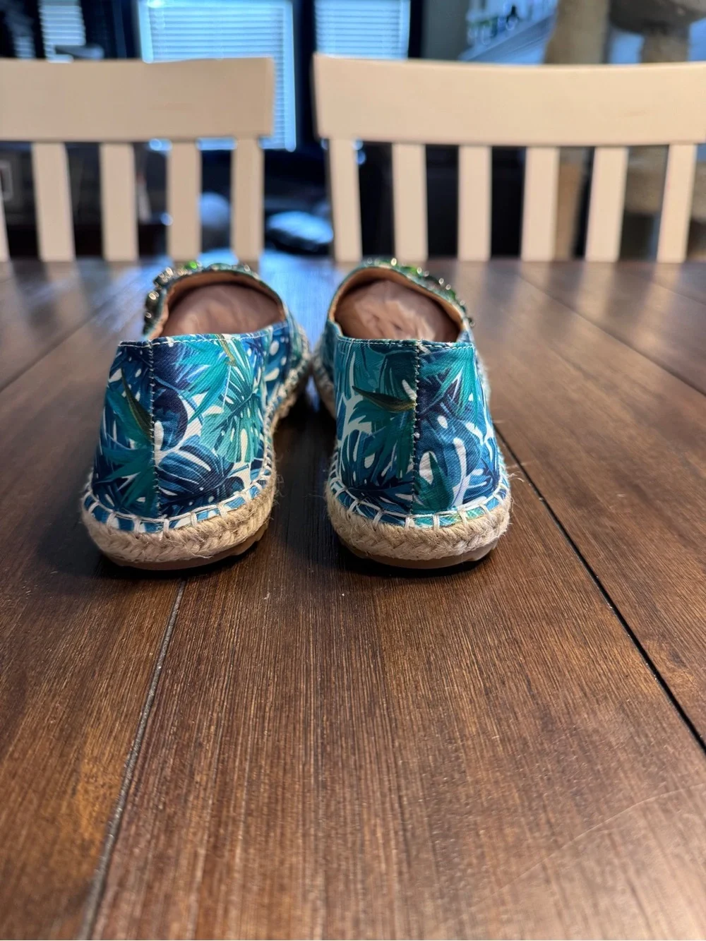 Lauren Lorraine Espadrille Flats Tropical Palm Crystal Embellished Shoes 8 NIB